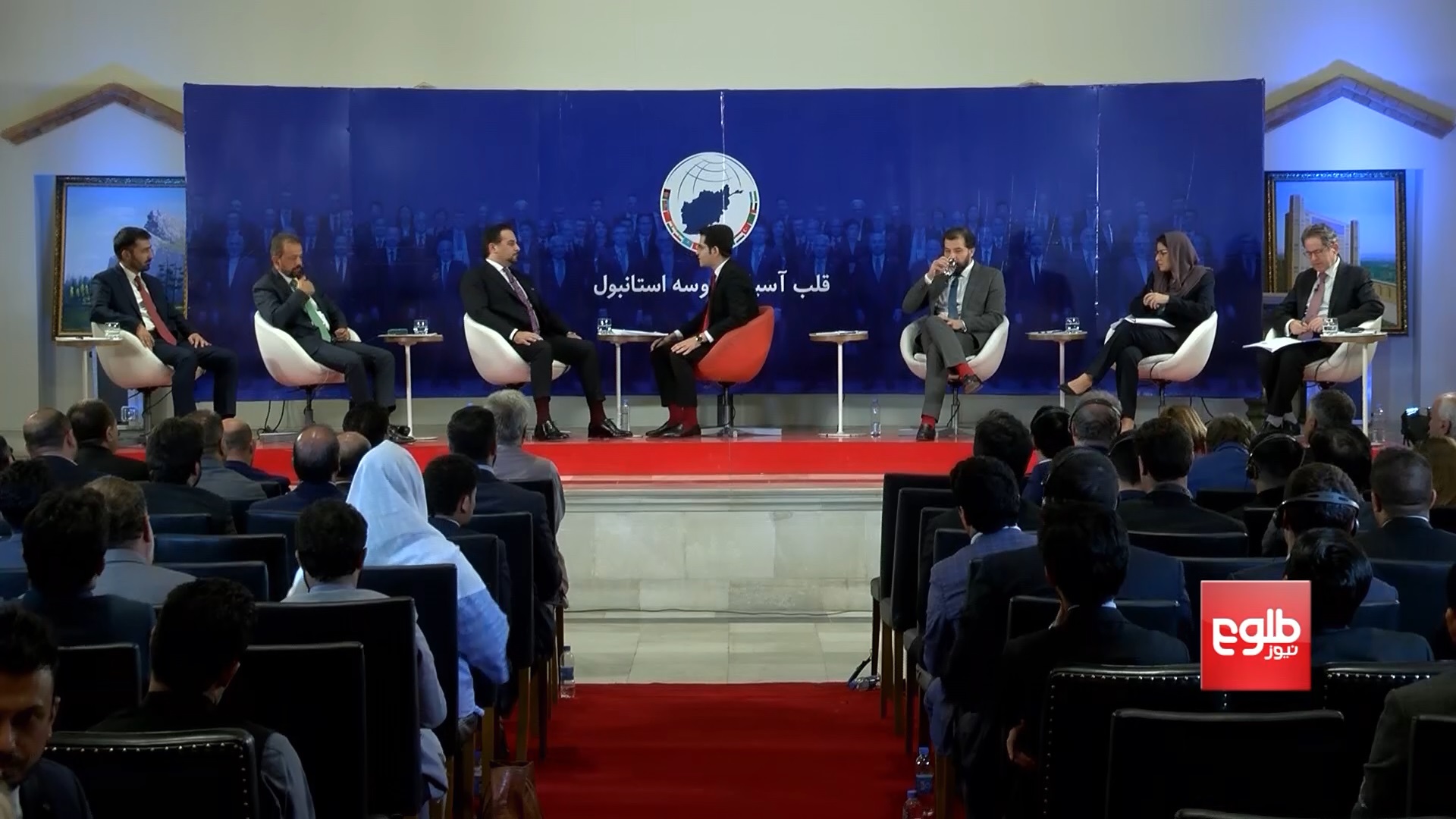 Carrying the News Without a Homeland